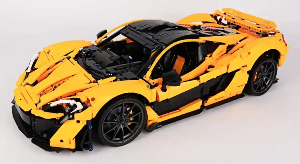 Review - LEGO 42172 - McLaren P1™ TechnicSports Cars - Cool Play Trends Finished Product Display 3