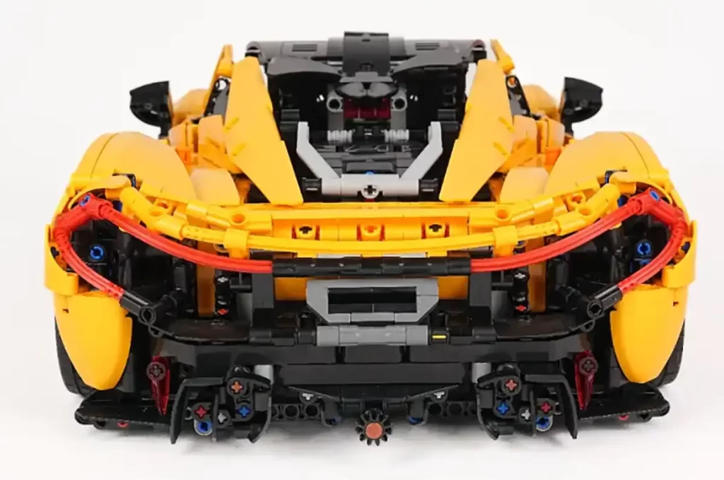 Review - LEGO 42172 - McLaren P1™ TechnicSports Cars - Cool Play Trends Finished Product Display 5