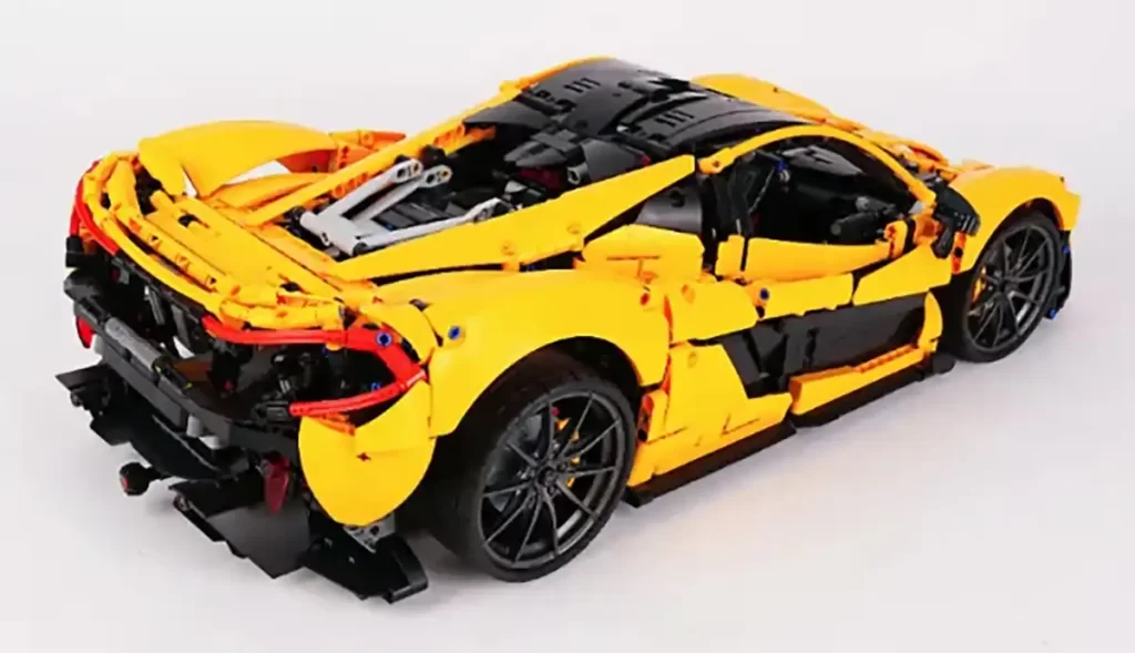 Review - LEGO 42172 - McLaren P1™ TechnicSports Cars - Cool Play Trends Finished Product Display 6