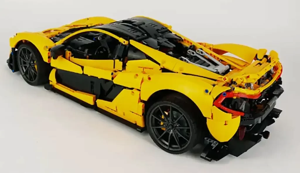 Review - LEGO 42172 - McLaren P1™ TechnicSports Cars - Cool Play Trends Finished Product Display 7