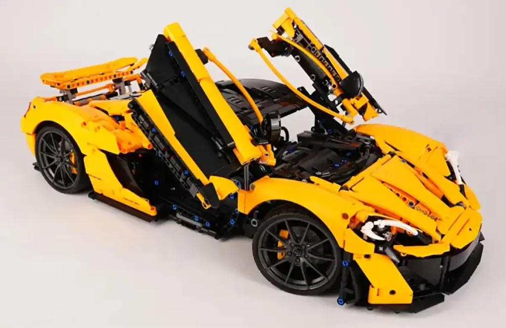 Review - LEGO 42172 - McLaren P1™ TechnicSports Cars - Cool Play Trends Finished Product Display The ButterflyScissor Doors