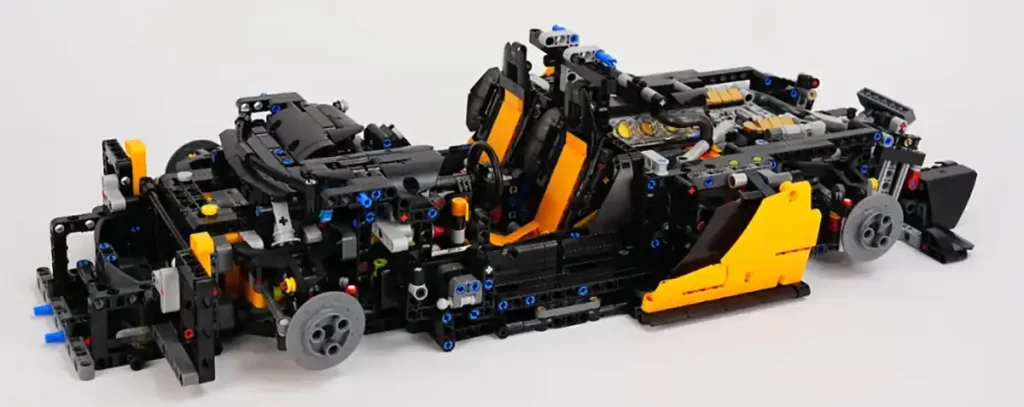 Review - LEGO 42172 - McLaren P1™ TechnicSports Cars - Cool Play Trends Interior Center Steering Wheel