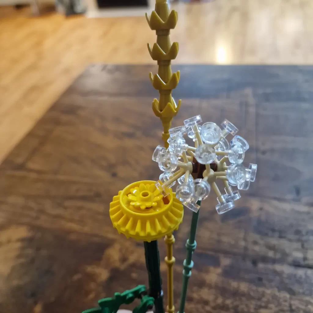  LEGO Botanical 30701 Field Flowers reviewed by angelofdeathWHV 2