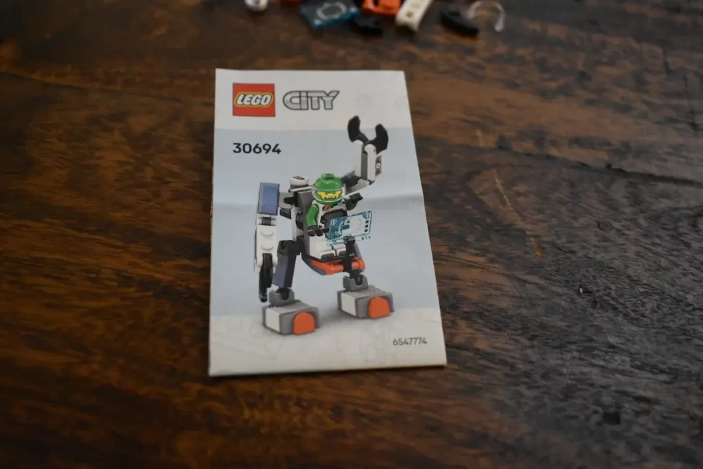 the instruction of LEGO City 30694 Space Science Mech reviewed by angelofdeathWHV