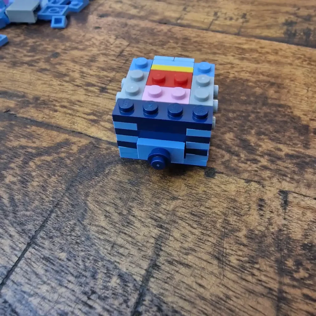 unfinished LEGO Brick Headz 40674 Stitch Reviewed by angelofdeathWH 2