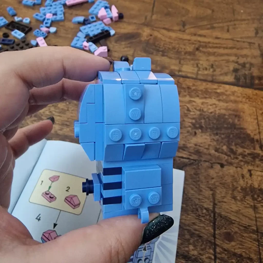 unfinished LEGO Brick Headz 40674 Stitch Reviewed by angelofdeathWH 5