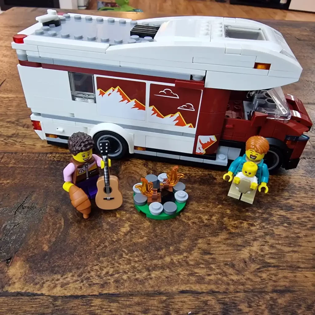 LEGO City 60454 Holiday Adventure Camper Van photo taked by angelofdeathWHV 4