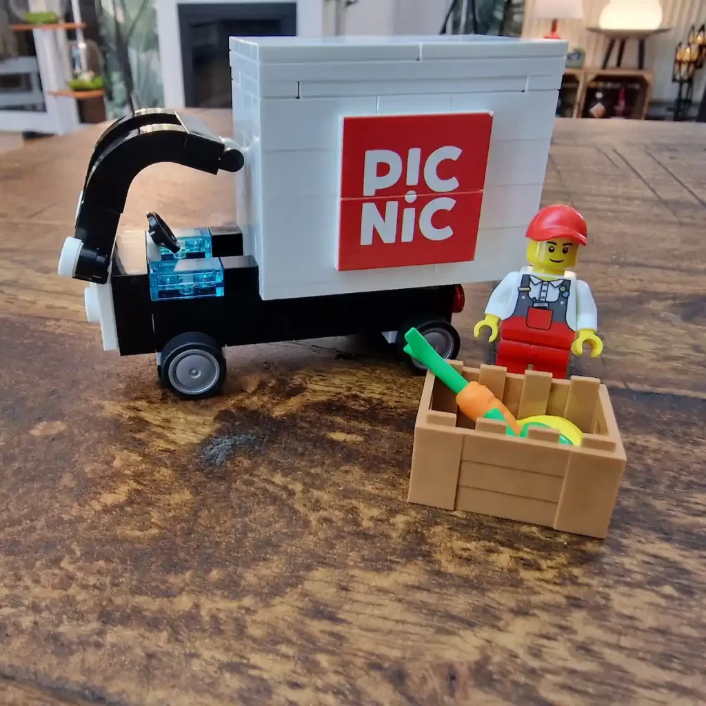 LEGO PicNic Nederland delivery van, photo take by by angelofdeathWH 5