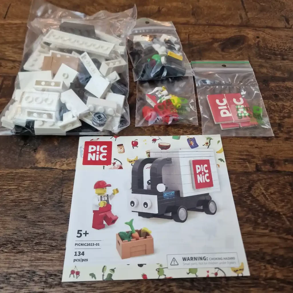 the instruction of LEGO PicNic Nederland delivery van, photo take by by angelofdeathWHV