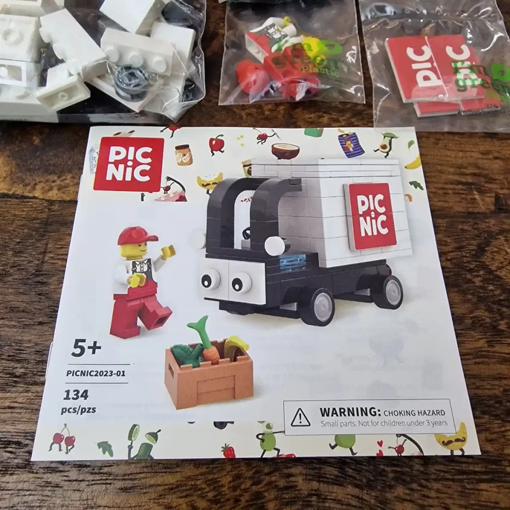 the instruction of LEGO PicNic Nederland delivery van, photo take by by angelofdeathWHV 2