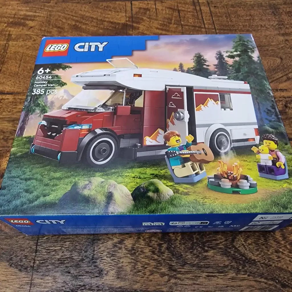 the package of LEGO City 60454 Holiday Adventure Camper Van photo taked by angelofdeathWHV