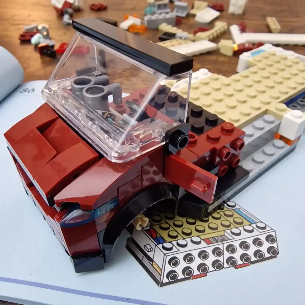 the unfinished of LEGO City 60454 Holiday Adventure Camper Van photo taked by angelofdeathWHV 15
