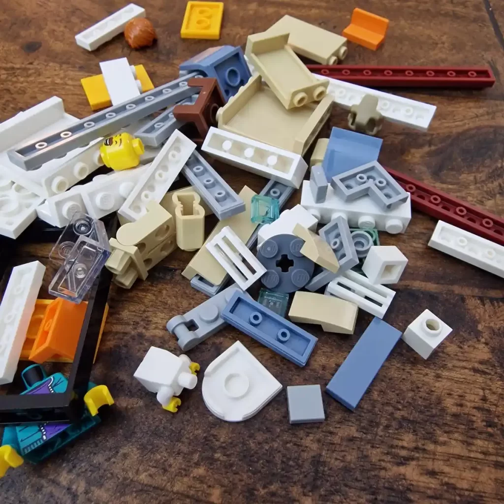 the unfinished of LEGO City 60454 Holiday Adventure Camper Van photo taked by angelofdeathWHV 19