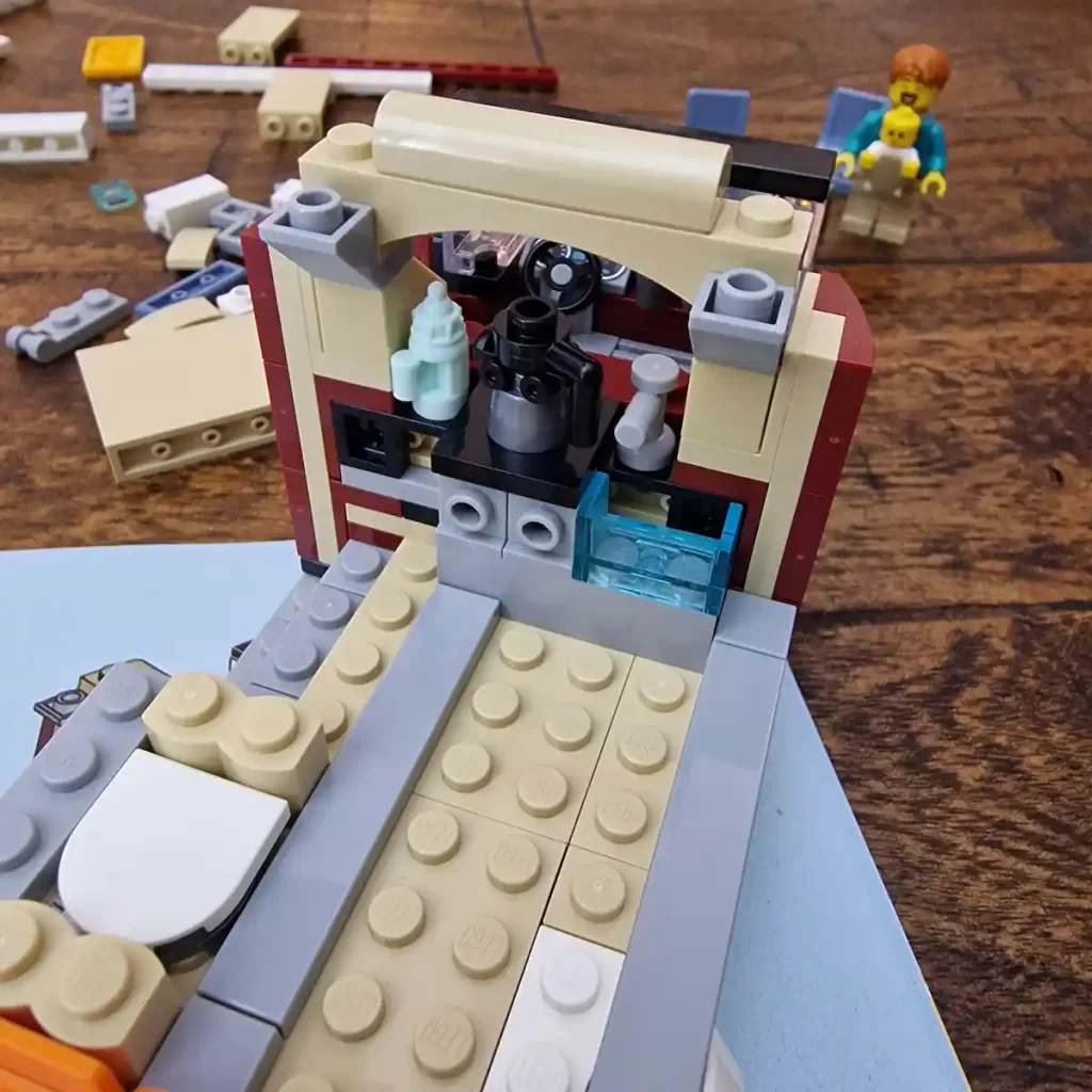 the unfinished of LEGO City 60454 Holiday Adventure Camper Van photo taked by angelofdeathWHV 21