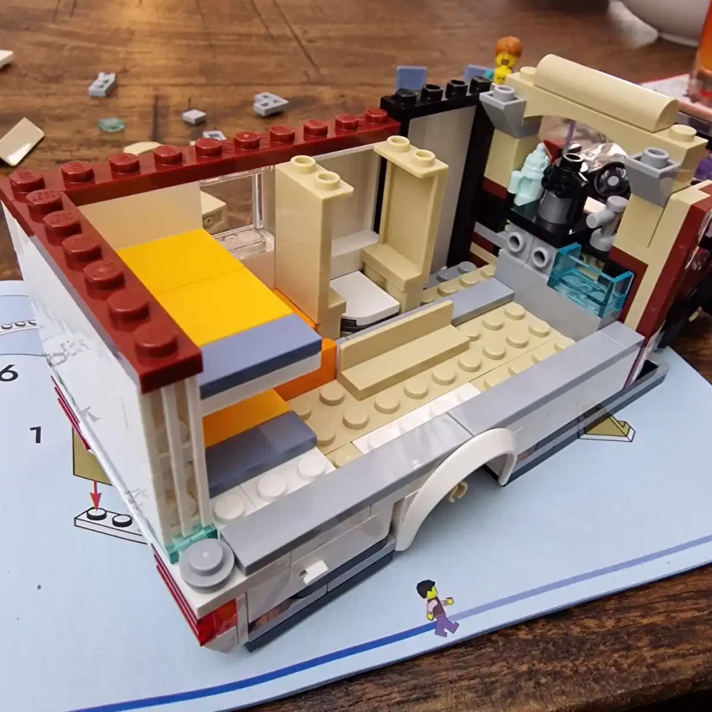 the unfinished of LEGO City 60454 Holiday Adventure Camper Van photo taked by angelofdeathWHV 23