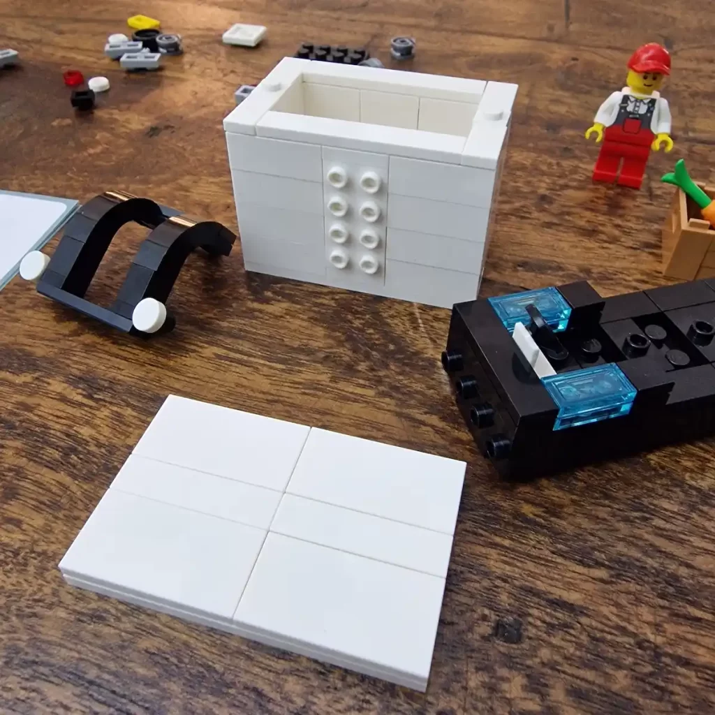 the unfinished of LEGO PicNic Nederland delivery van, photo take by by angelofdeathWH 7