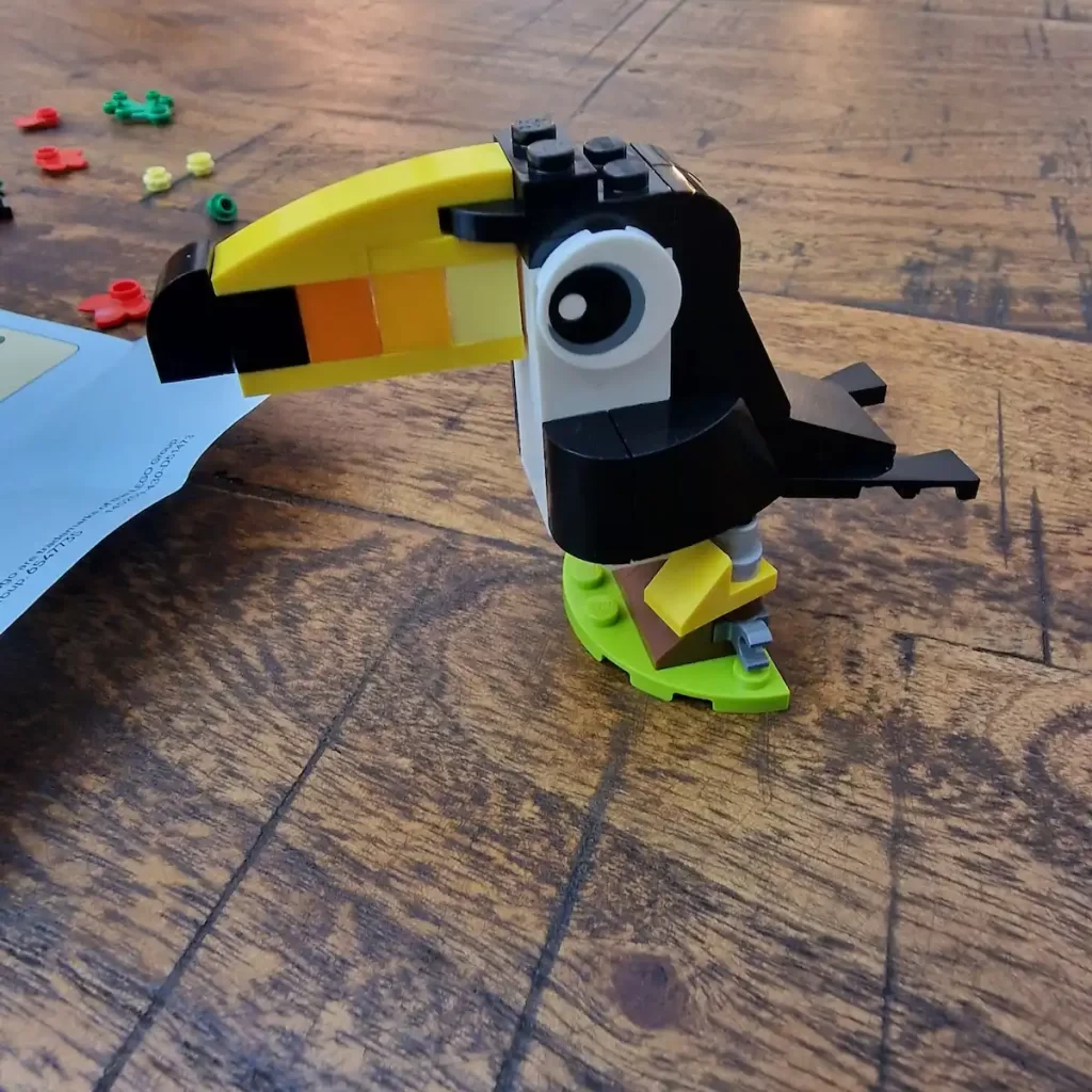 LEGO Creator 3 in 1 30688 Tropical Toucan, photo taked by angelofdeathWHV 5