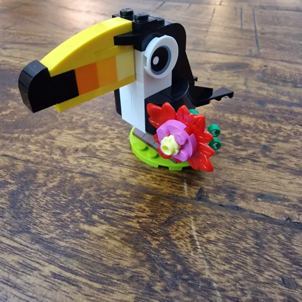 LEGO Creator 3 in 1 30688 Tropical Toucan, photo taked by angelofdeathWHV 6