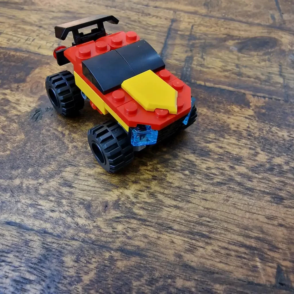 LEGO Creator 3 in 1 30691 Mini Convertible Monster Truck, photo taked by angelofdeathWHV 3