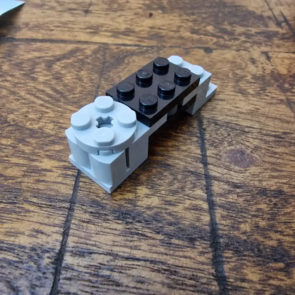 the unfinished LEGO Creator 3 in 1 30691 Mini Convertible Monster Truck, photo taked by angelofdeathWHV