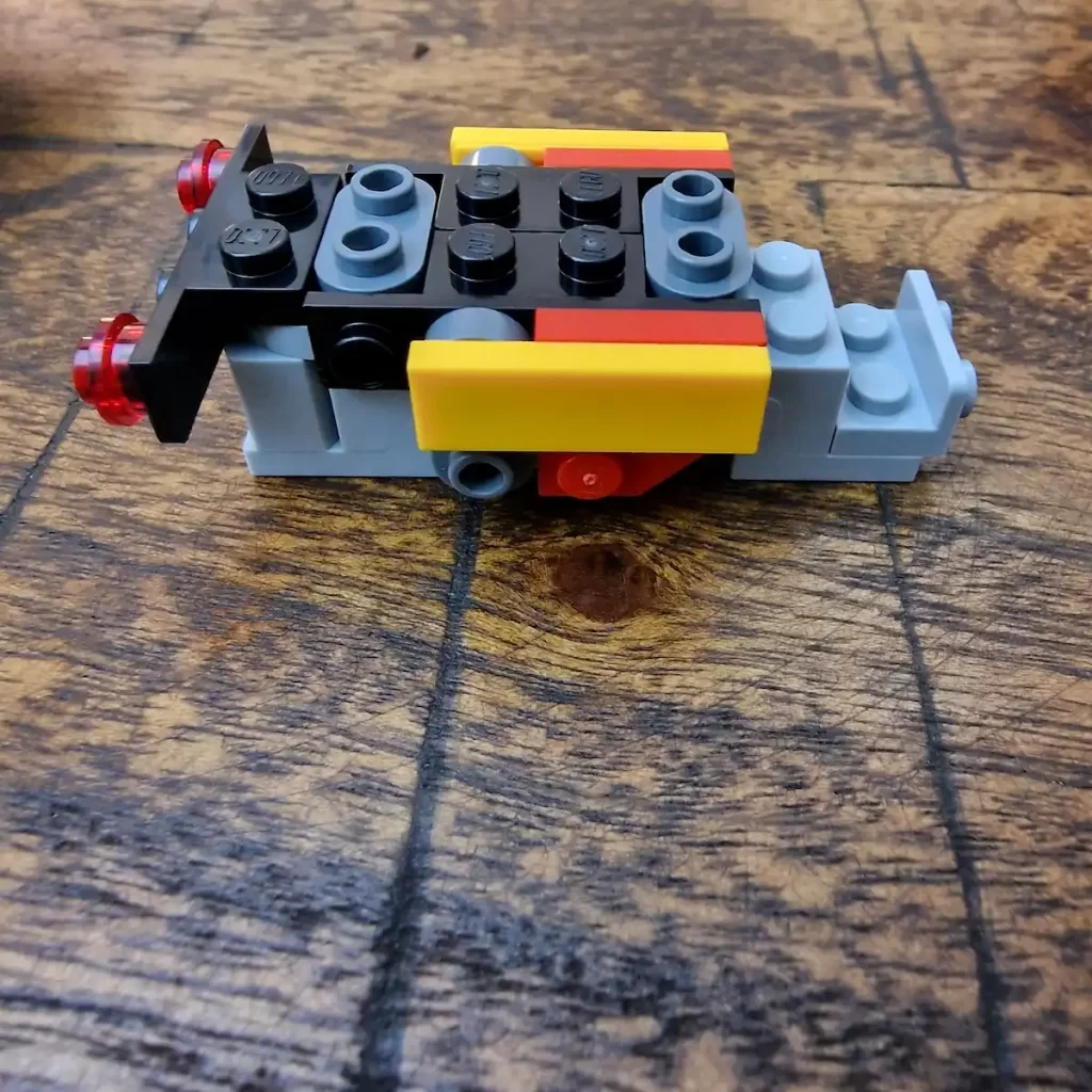 the unfinished LEGO Creator 3 in 1 30691 Mini Convertible Monster Truck, photo taked by angelofdeathWHV 3