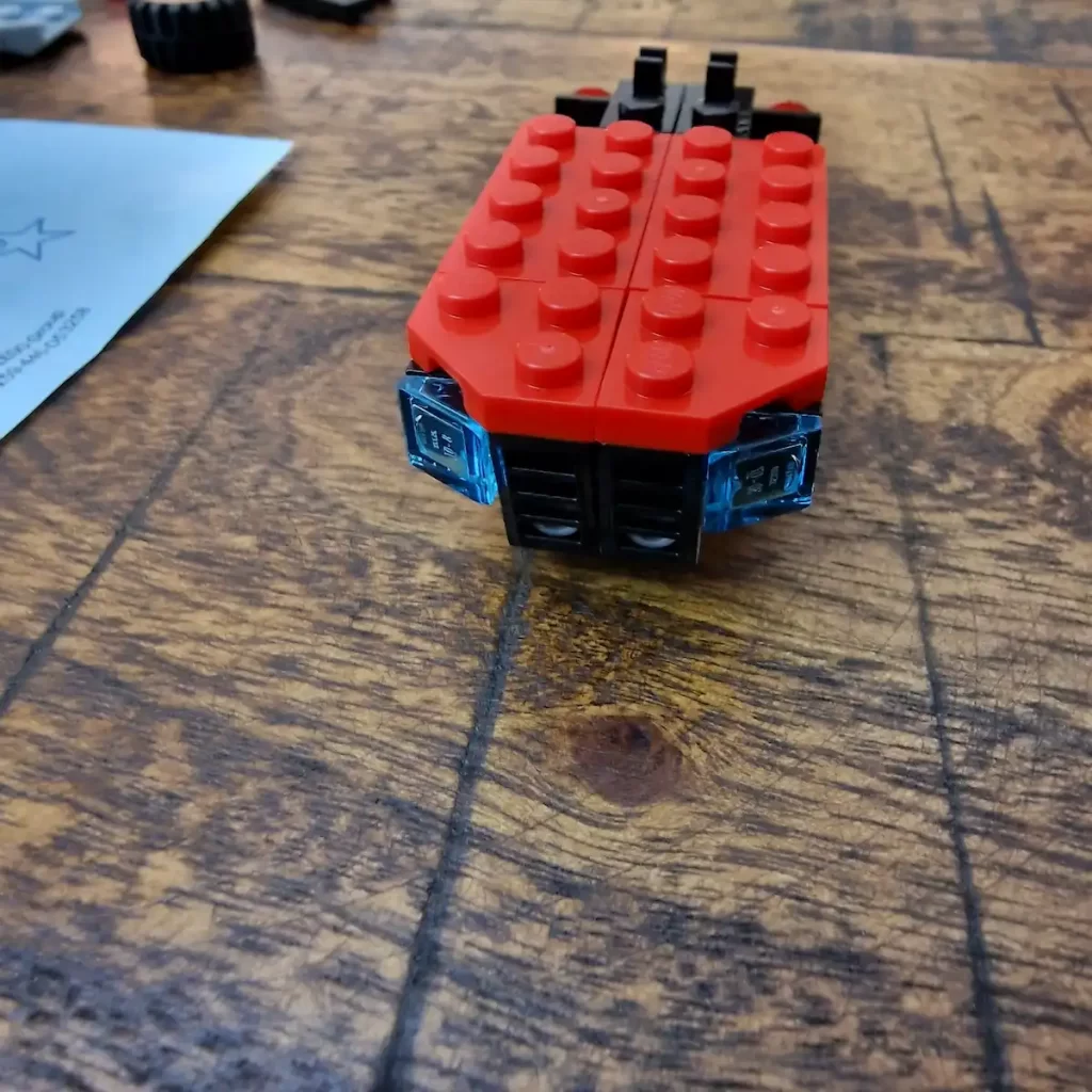 the unfinished LEGO Creator 3 in 1 30691 Mini Convertible Monster Truck, photo taked by angelofdeathWHV 6