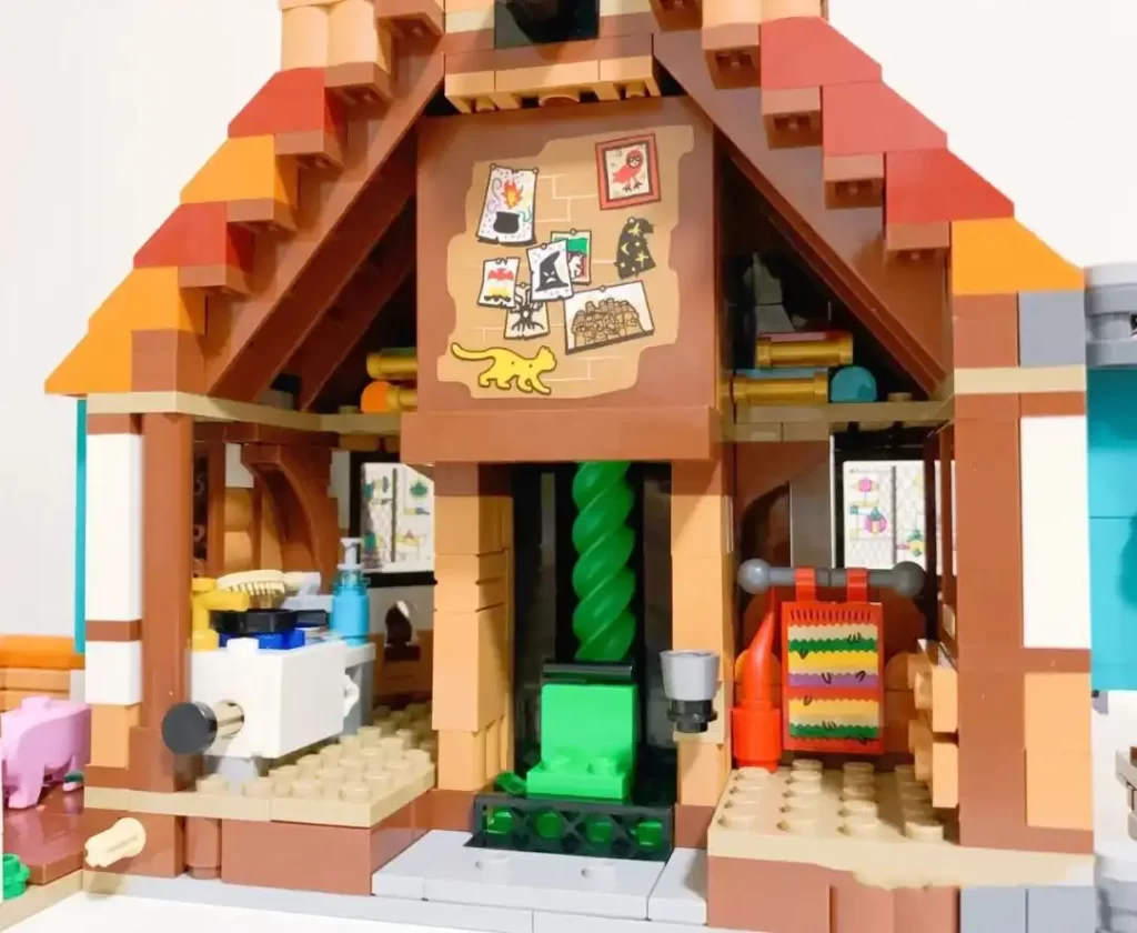 Review LEGO 76437 Harry Potter The Burrow  Wooden Duck household items 4