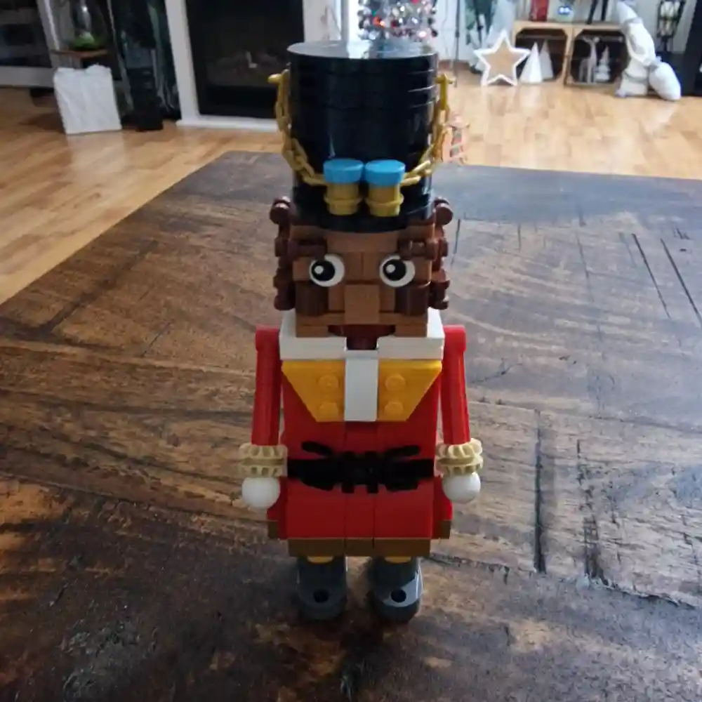 The Completed set of LEGO 40640 Nutcracker, photo 1 taked by angelofdeathWHV