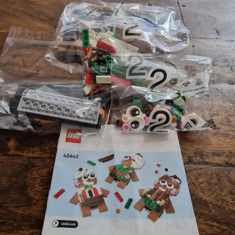 the Packaging and Parts of LEGO 40642 Gingerbread Ornaments photo 1 taked by angelofdeathWHV