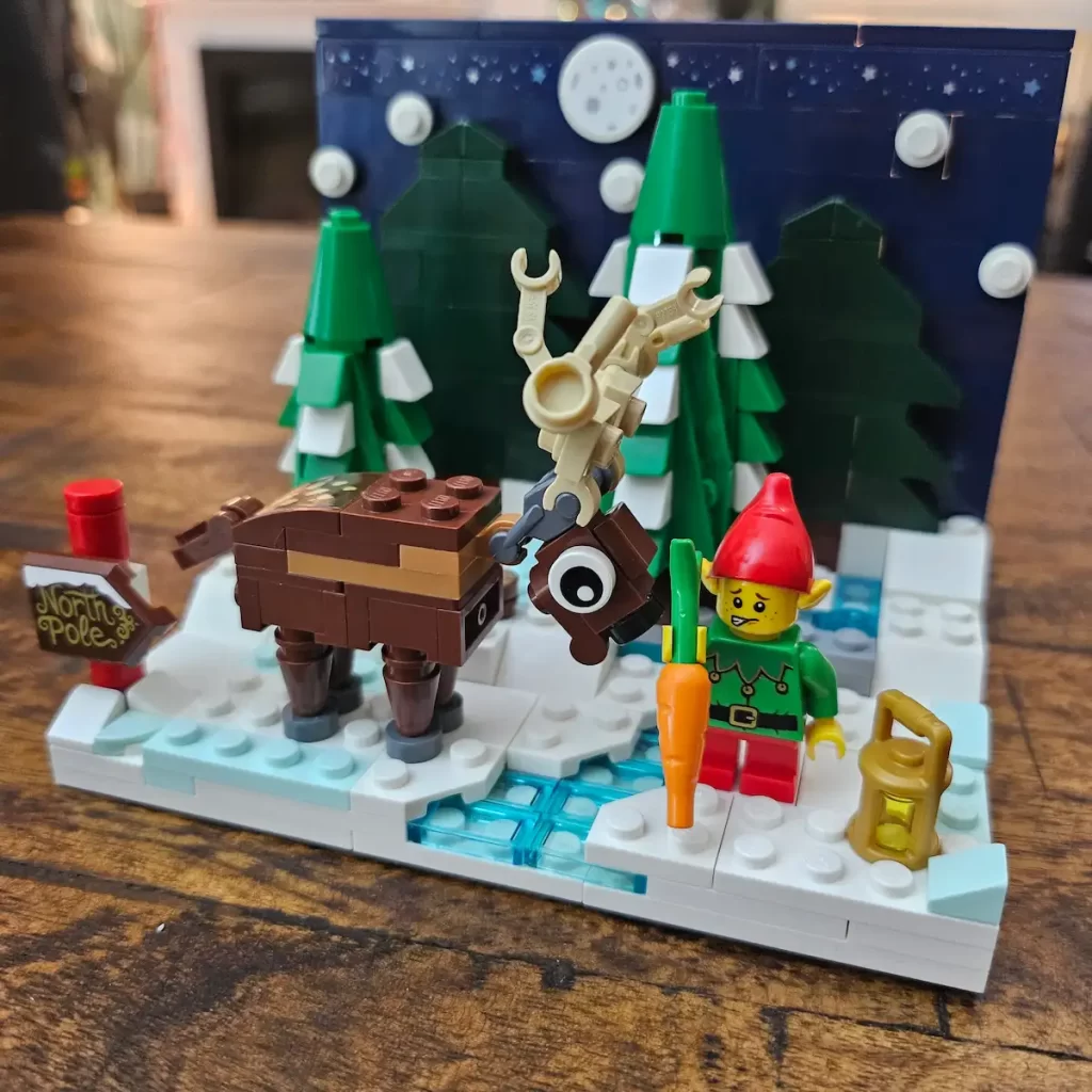 LEGO 40484 Santa's Front Yard Reviewed by angelofdeathWHV 4