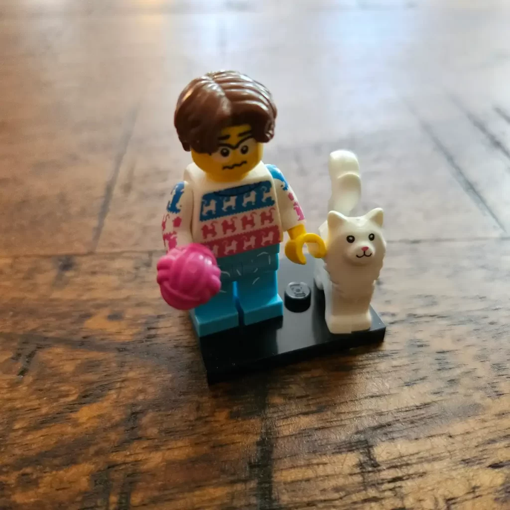 the Cat Lover of LEGO 71048 Minifigures Series 27 Reviewed by angelofdeathWHV 2