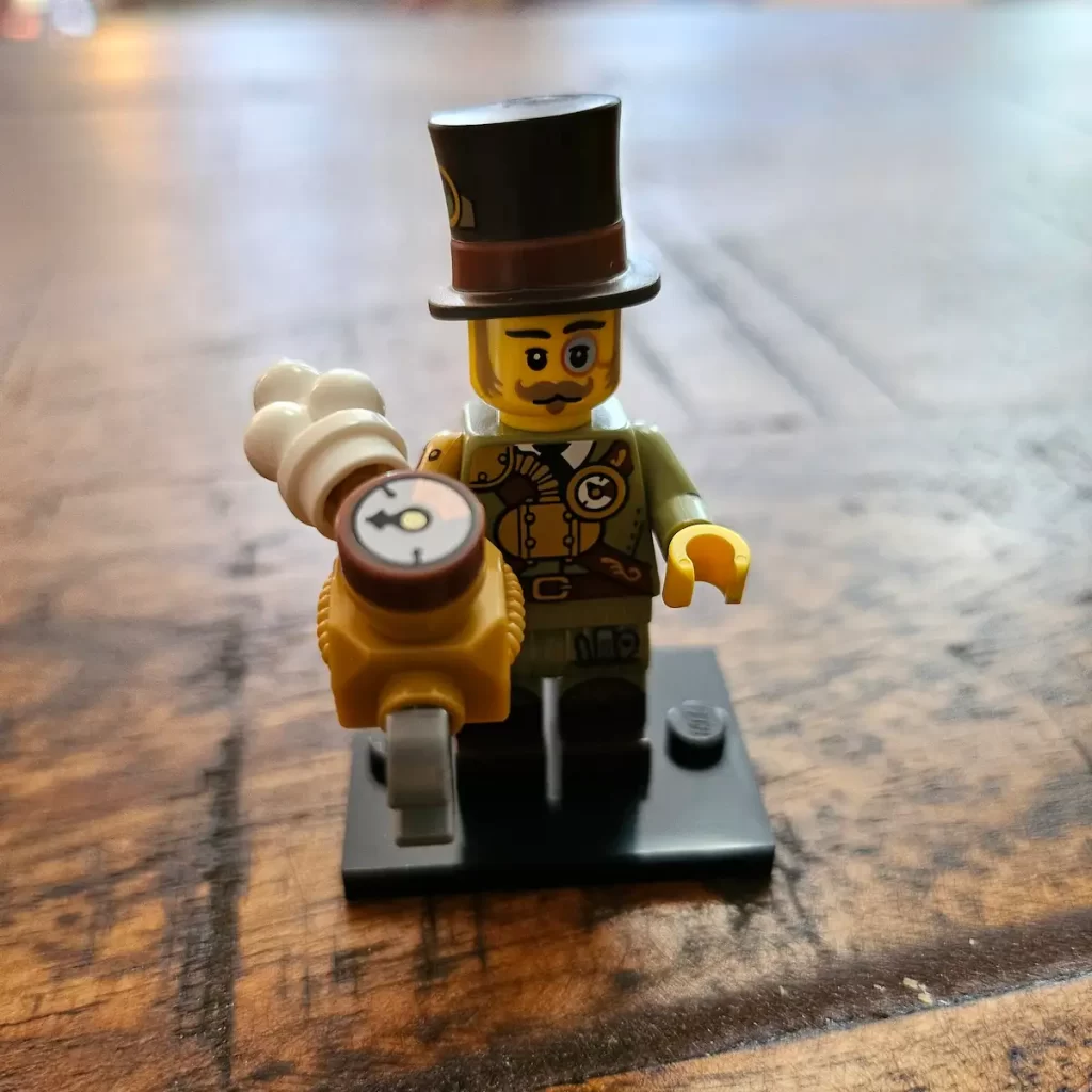 the Steampunk Inventor of LEGO 71048 Minifigures Series 27 Reviewed by angelofdeathWHV 2