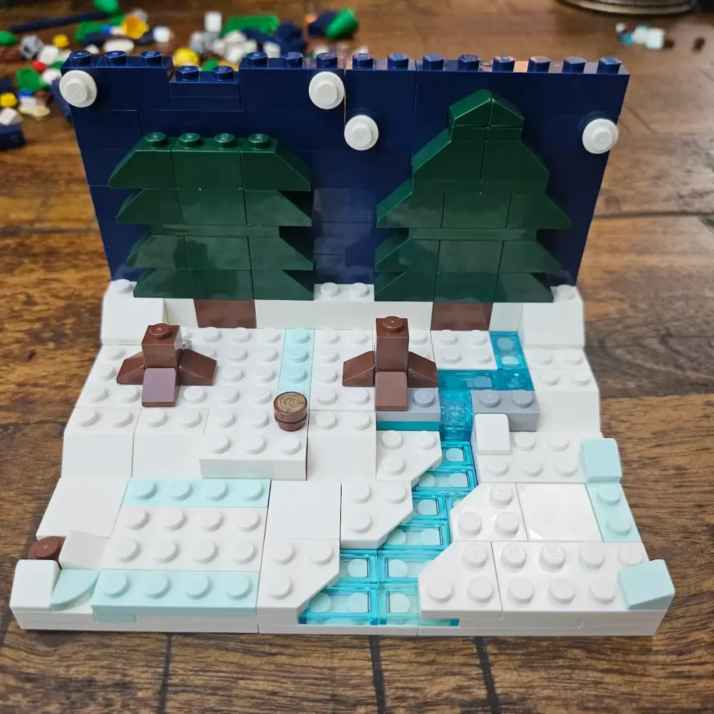 the base and background of LEGO 40484 Santa's Front Yard Reviewed by angelofdeathWHV