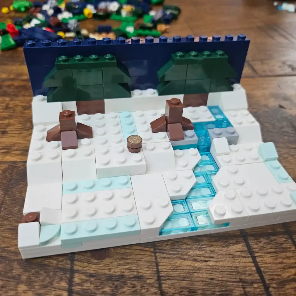 the base of LEGO 40484 Santa's Front Yard Reviewed by angelofdeathWHV