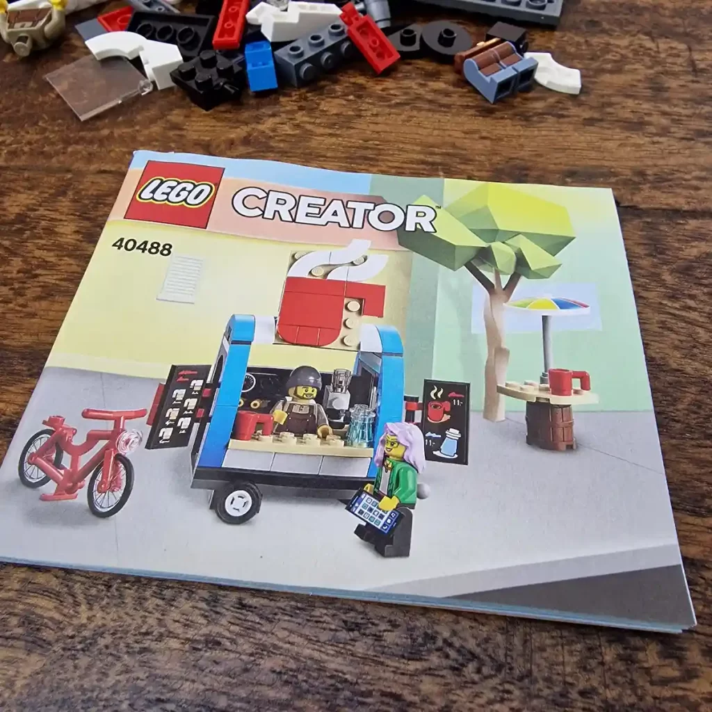 the instruction of LEGO Creator 40488 Coffee Cart reviewed by angelofdeathWHV