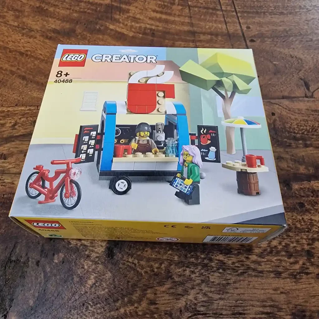 the package of LEGO Creator 40488 Coffee Cart reviewed by angelofdeathWHV