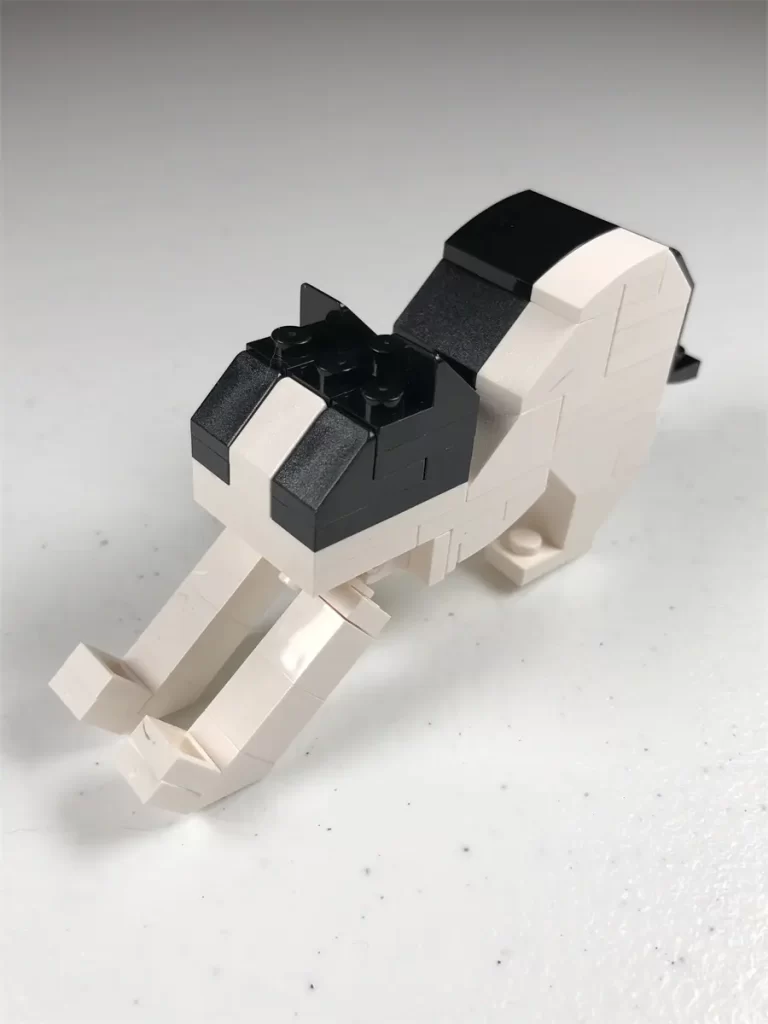 MOC – Stretching Cow Cat (LEGO Alternative Bricks) - pohoto taked by whataslacker 6